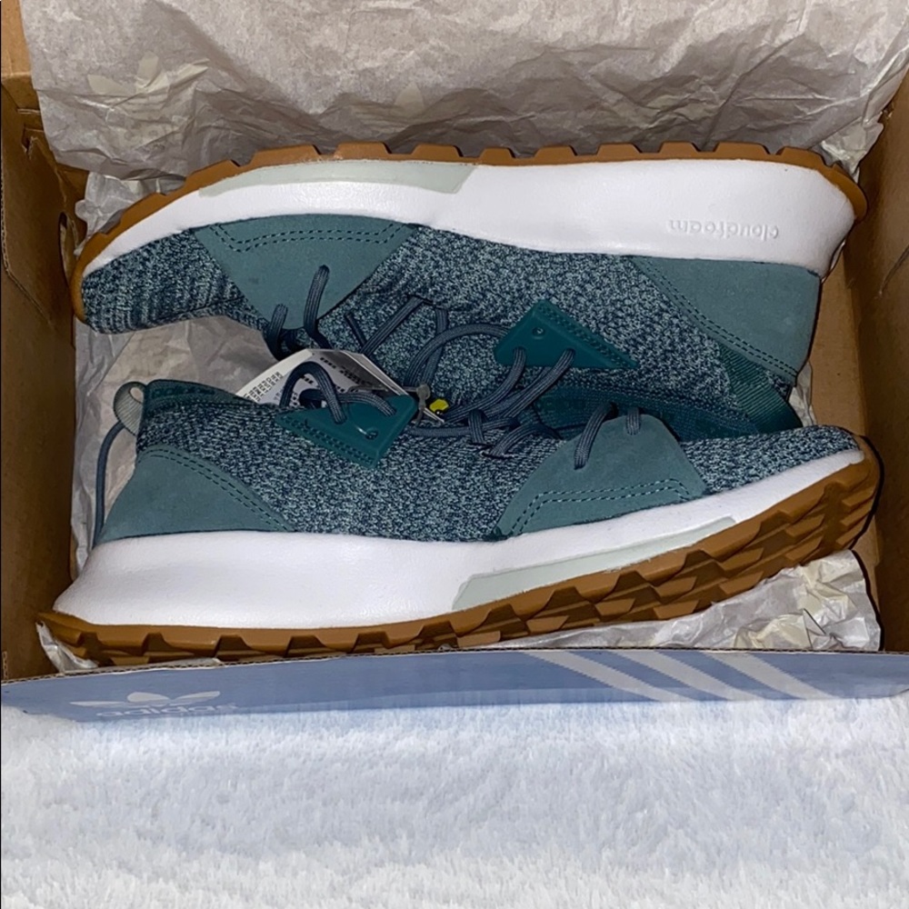 Adidas  Women’s Quesa